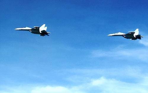 Máy bay chiến đấu Su-30 Việt Nam bảo vệ chủ quyền
